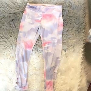 Great condition leggings that are very cute
